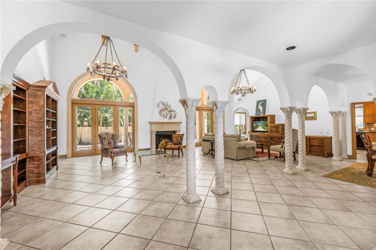 1524 Brightwaters Boulevard Ne, Saint Petersburg, FL 33704 Photo