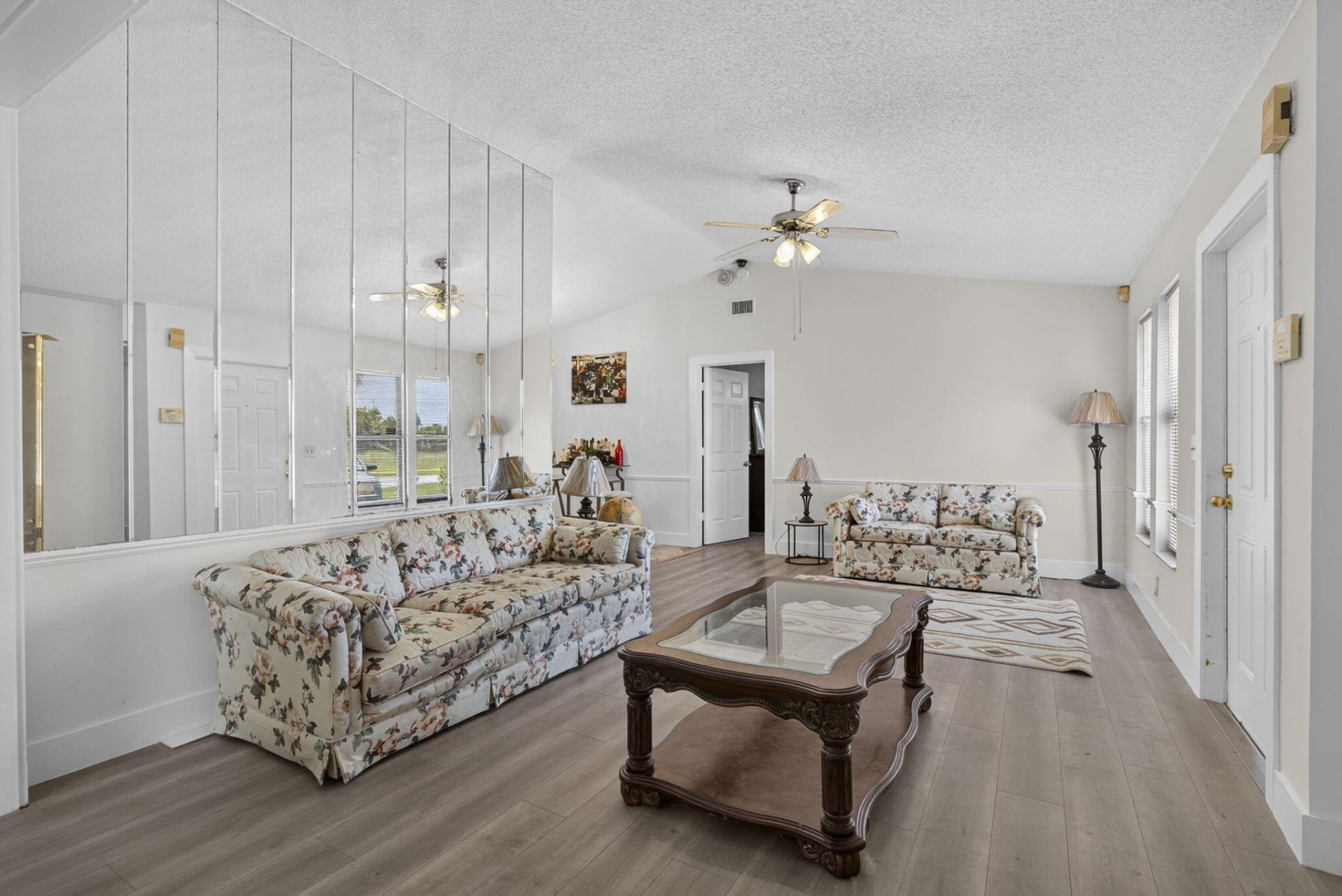 254 La Mancha Avenue, Royal Palm Beach, FL 33411 Photo
