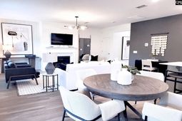 1021 Eagleston Way photo 4