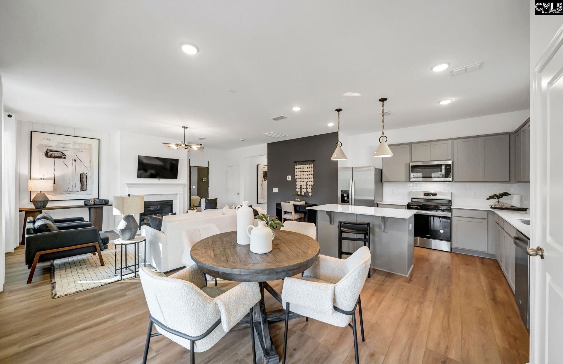 1021 Eagleston Way Photo 4