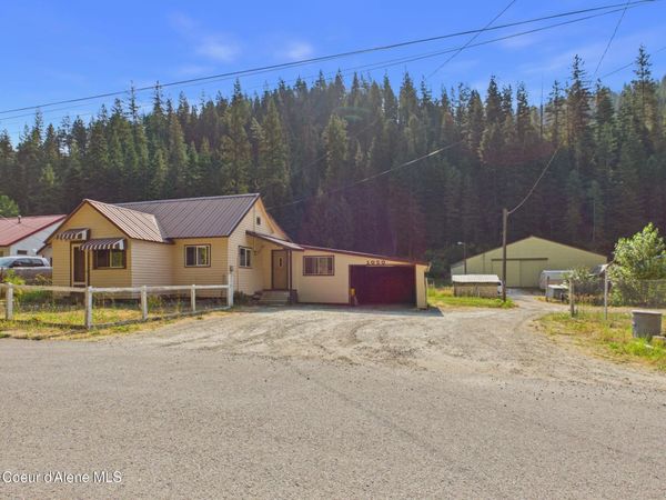 1050 Two Mile RD, Osburn, ID 83849
