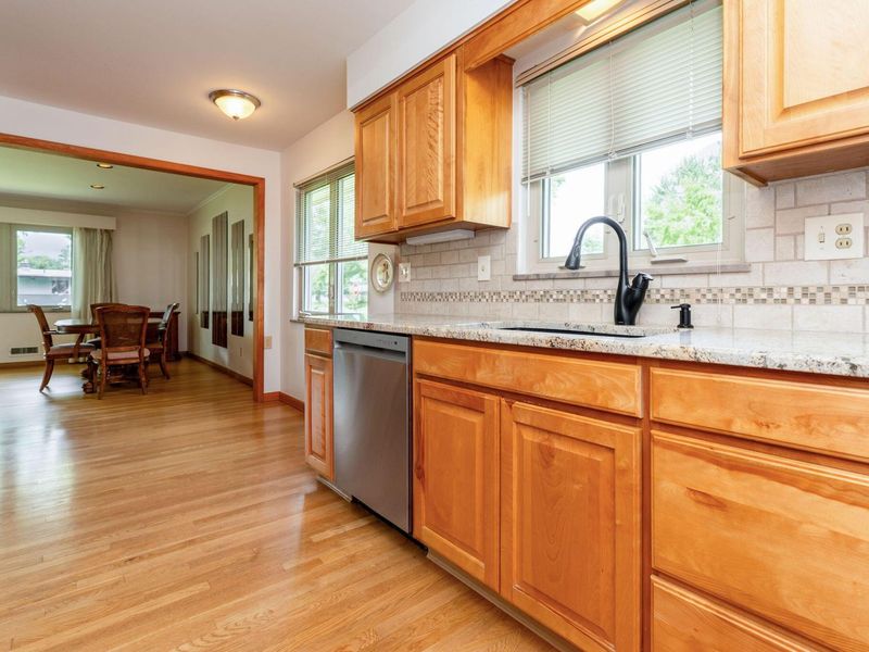 2031 Haviland Road, Columbus, OH 43220 Photo 10