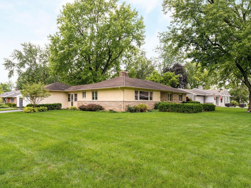 2031 Haviland Road, Columbus, OH 43220 Photo 3