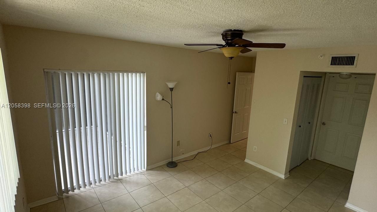 2600 S University Dr , Unit 325, Davie, FL 33328 Photo