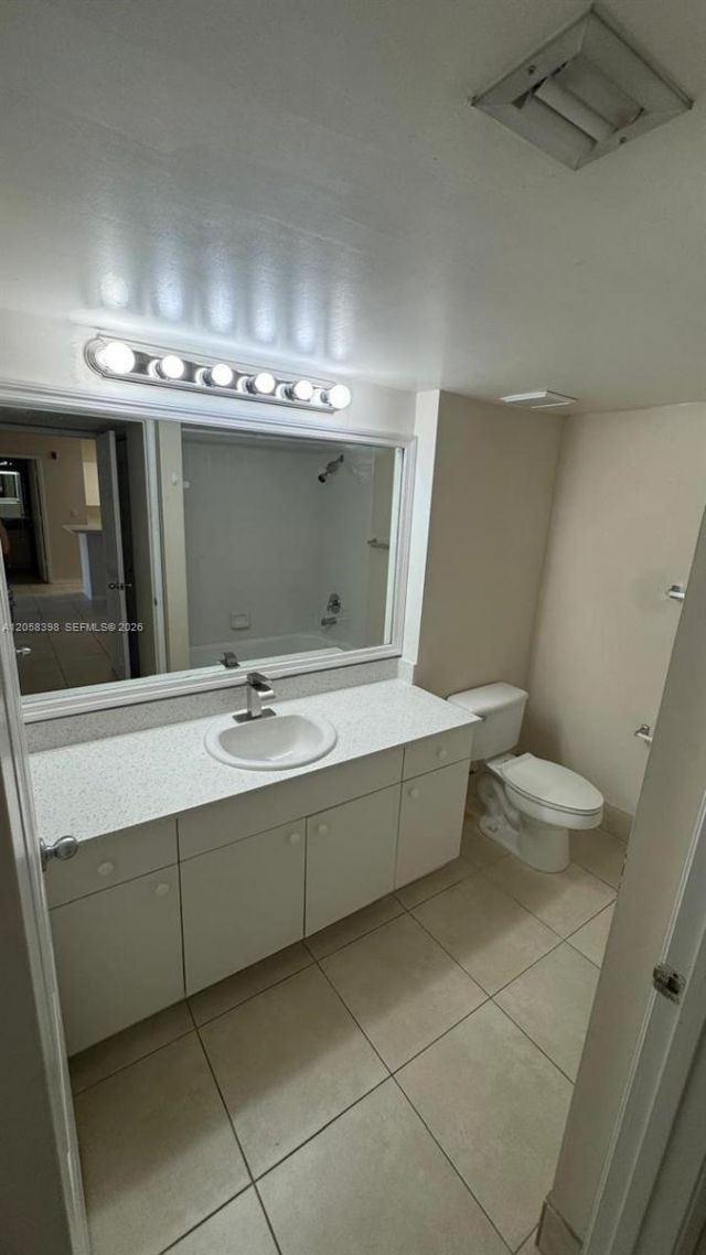 2600 S University Dr , Unit 325, Davie, FL 33328 Photo