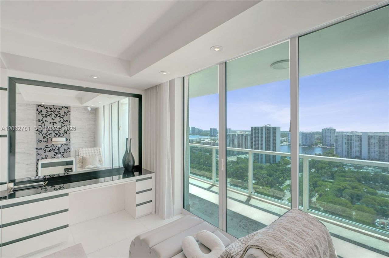 3201 NE 183rd St, Unit 2403, Aventura, FL 33160 Photo