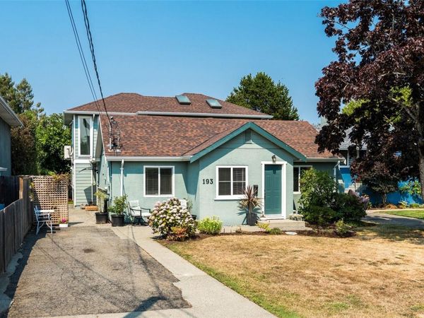 193 Quincy St, View Royal, BC V8Z 5E9