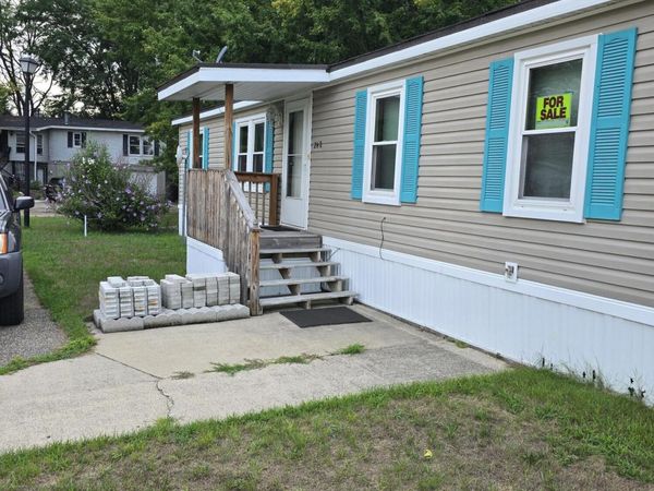 6405 Thornapple Lake Road, Nashville, MI 49073