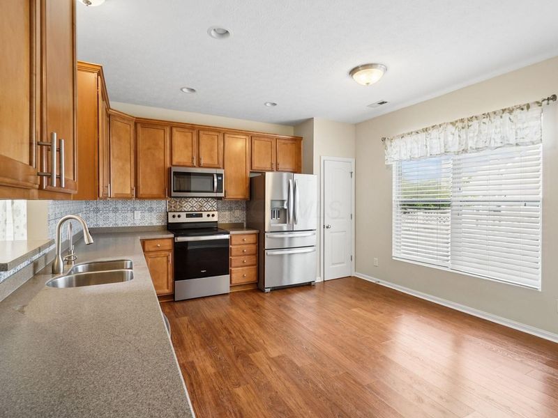 4444 Snowy Meadow Drive, Grove City, OH 43123 Photo 22
