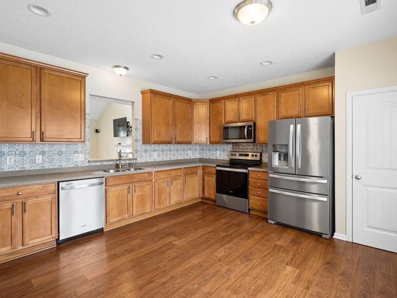 4444 Snowy Meadow Drive, Grove City, OH 43123 Photo 23