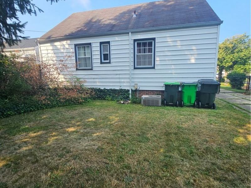 2177 Green Ridge Drive, Wickliffe, OH 44092 Photo 5