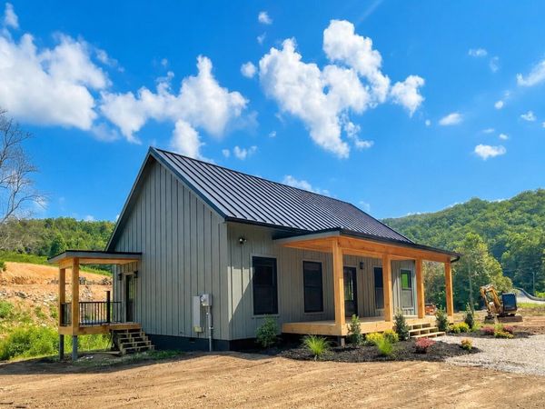 3749 Richardson Cove Rd, Sevierville, TN 37876