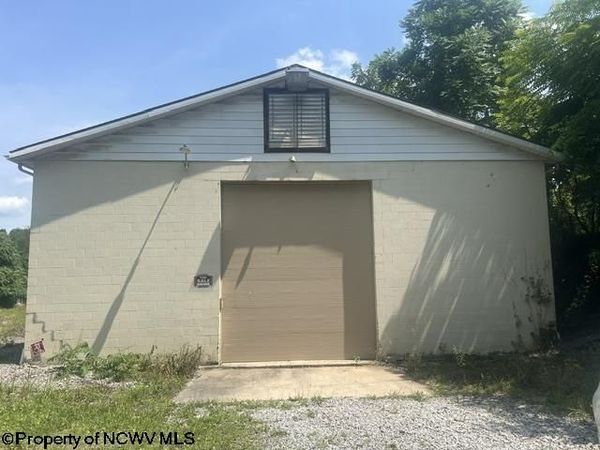 1550 Pennsylvania , Fairmont, WV 26554