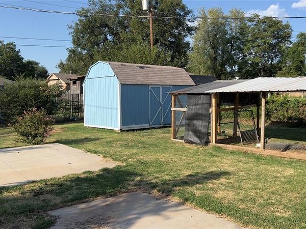 313 Willow Place, Yukon, OK 73099