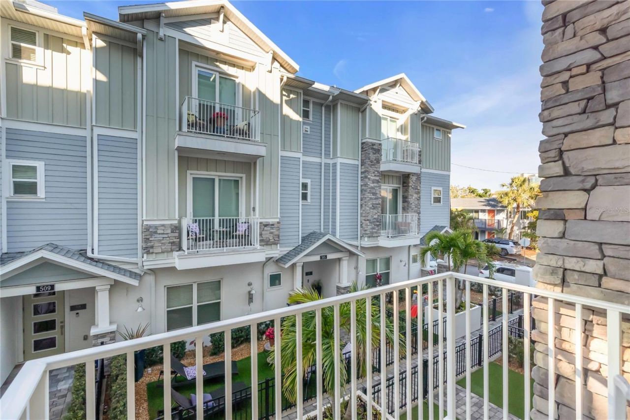 506 Laurel Park Drive, Unit 506, Sarasota, FL 34236 Photo
