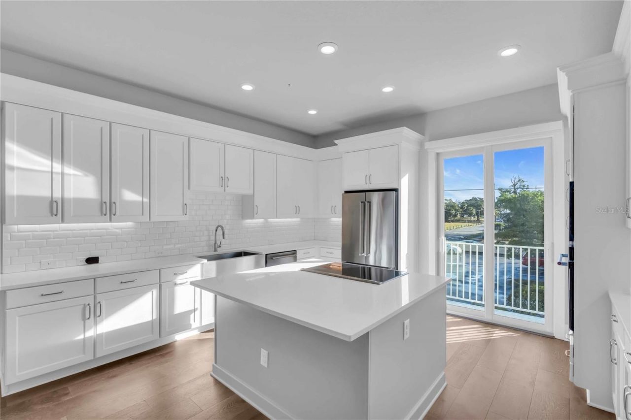 506 Laurel Park Drive, Unit 506, Sarasota, FL 34236 Photo