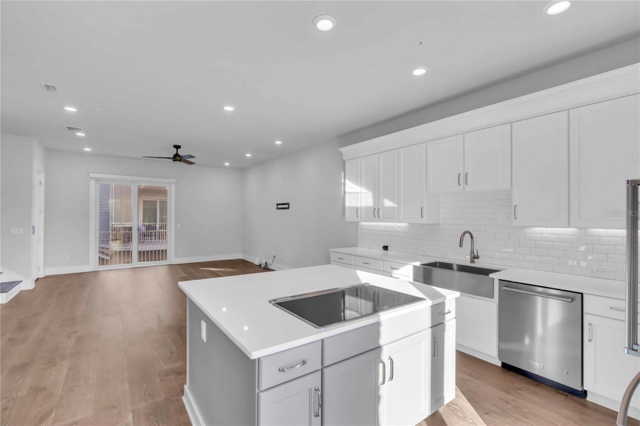506 Laurel Park Drive, Unit 506, Sarasota, FL 34236 Photo