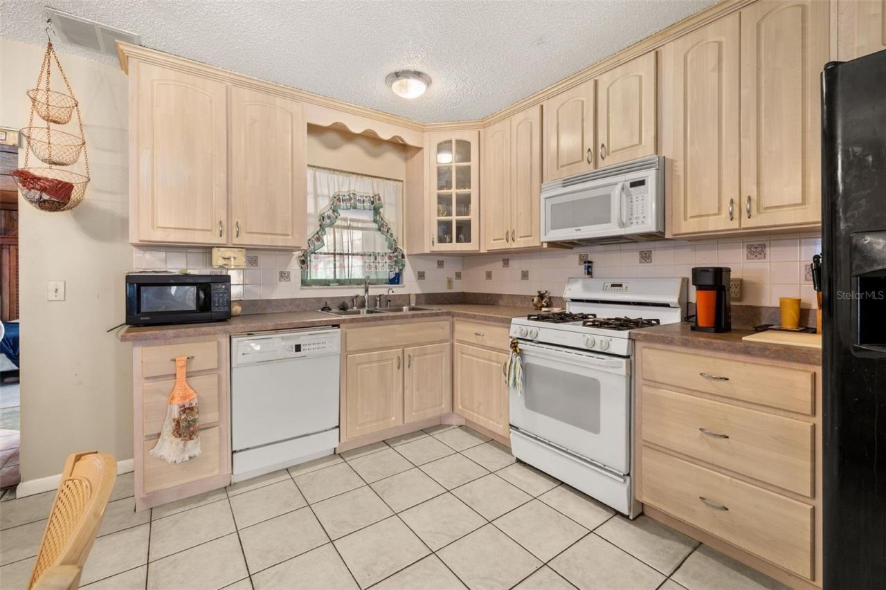 608 Cherokee Circle , Avon Park, FL 33825 Photo