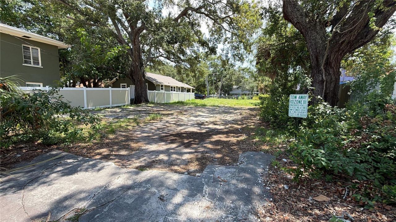 1145 Newton Avenue S, Saint Petersburg, FL 33705 Photo