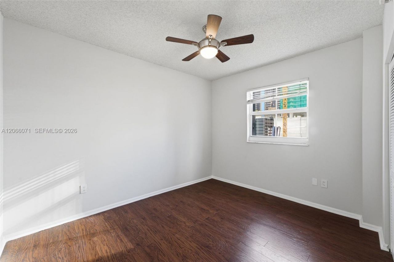 185 SE 14th Ter , Unit 1010, Miami, FL 33131 Photo