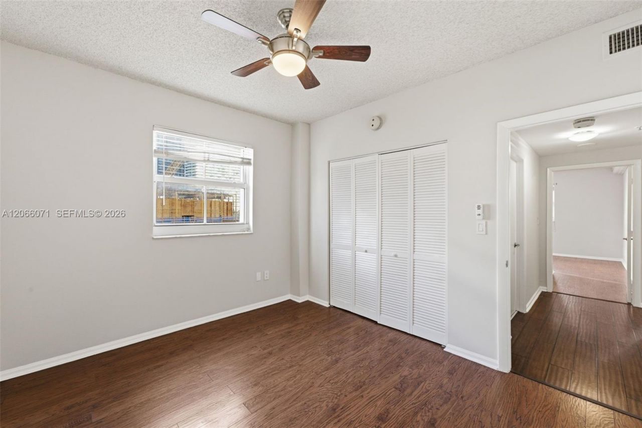 185 SE 14th Ter , Unit 1010, Miami, FL 33131 Photo