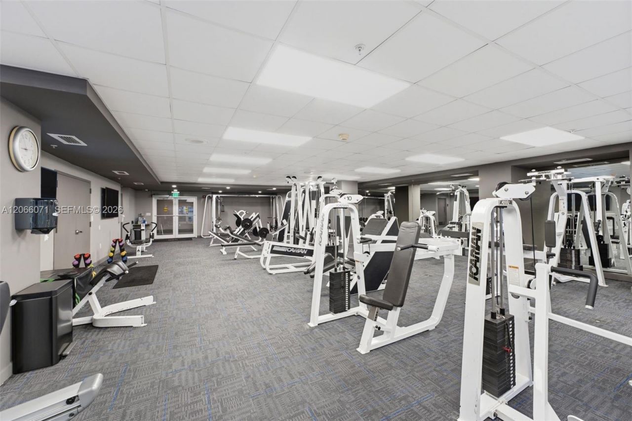 185 SE 14th Ter , Unit 1010, Miami, FL 33131 Photo