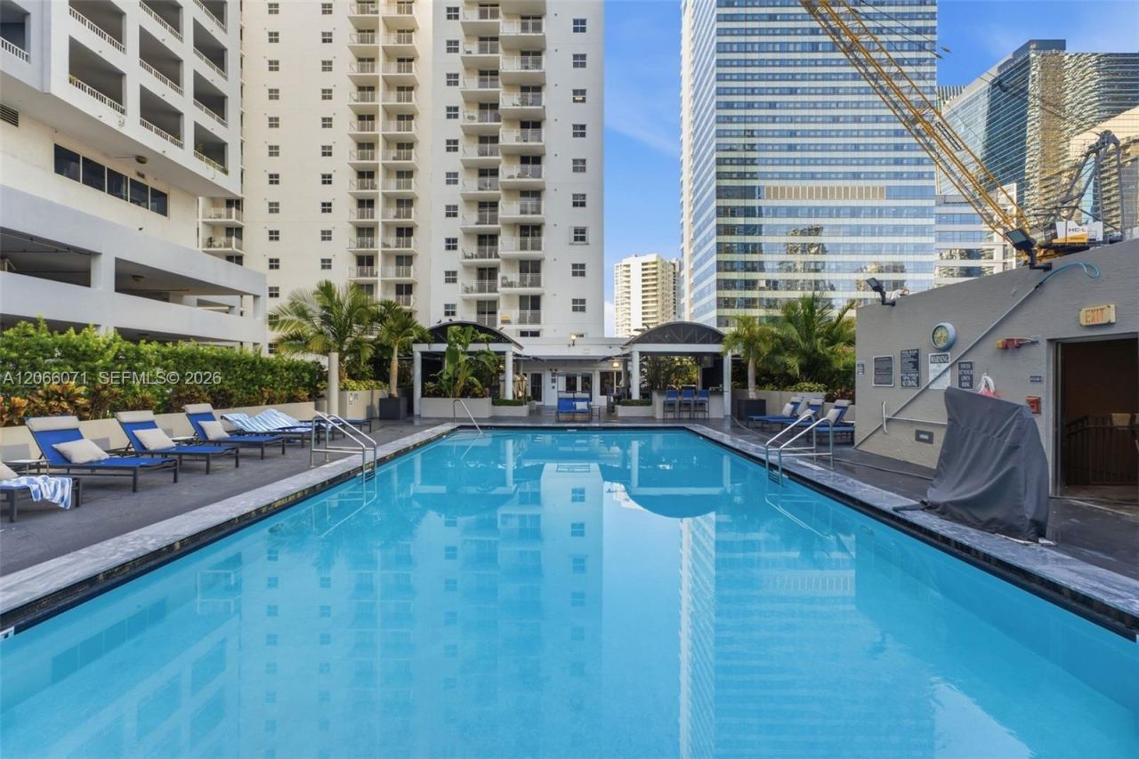 185 SE 14th Ter , Unit 1010, Miami, FL 33131 Photo