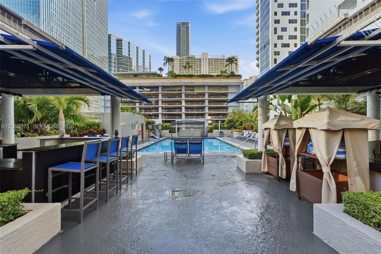 185 SE 14th Ter , Unit 1010, Miami, FL 33131 Photo