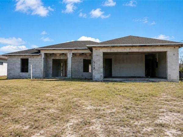 1713 Chiquita BLVD N, CAPE CORAL, FL 33993