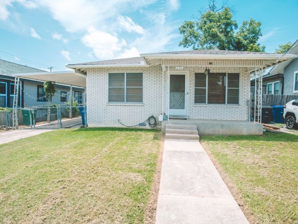 206 University, San Antonio, TX 78201