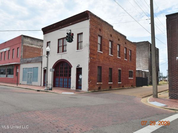 500 Howard Street, Greenwood, MS 38930