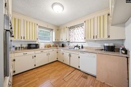 1416 Westchester Drive photo 4