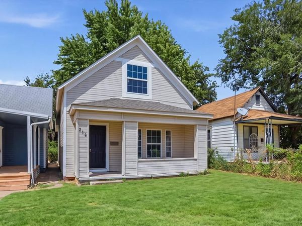 214 E Vilas Avenue, Guthrie, OK 73044