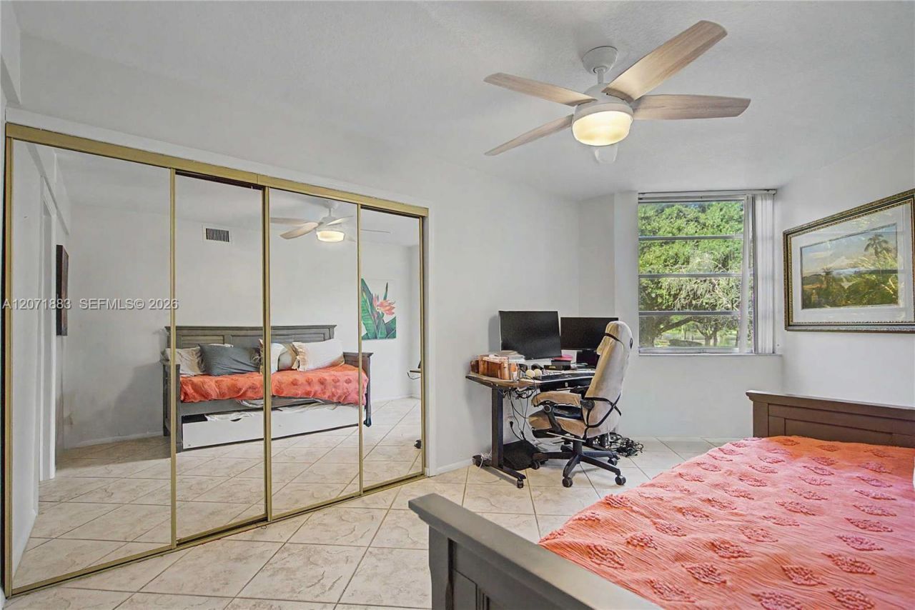 9520 Seagrape Dr, Unit 205, Davie, FL 33324 Photo