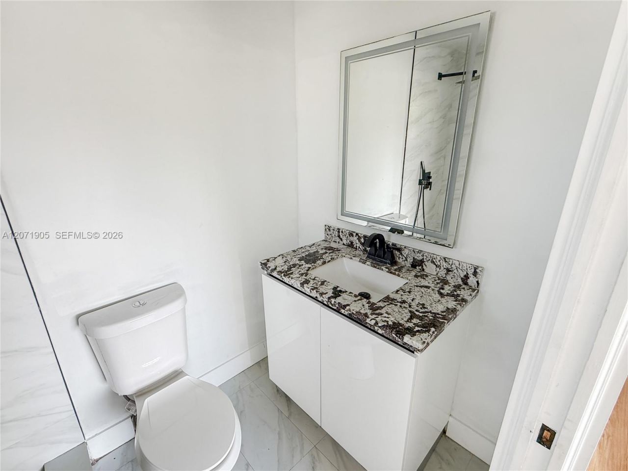 8035 Lake Dr , Unit 205, Doral, FL 33166 Photo