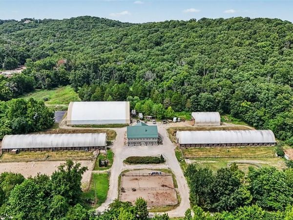 15811 Jedberg Lane , Ballwin, MO 63021