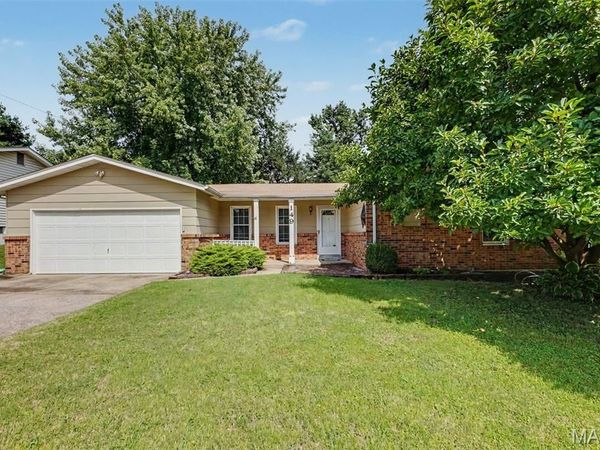 149 Hunters Ridge , St Charles, MO 63301