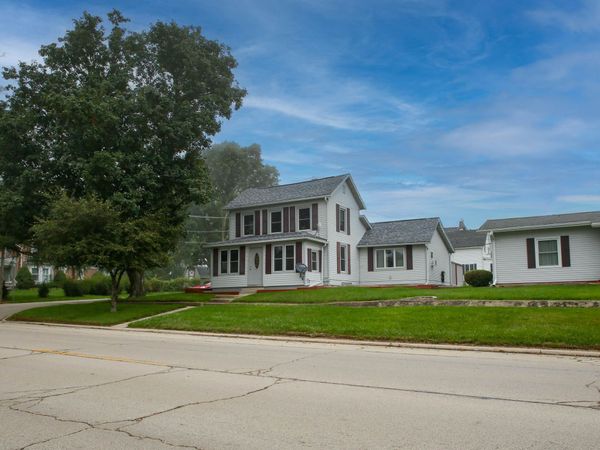 216 W Main Street, WARREN, IL 61087