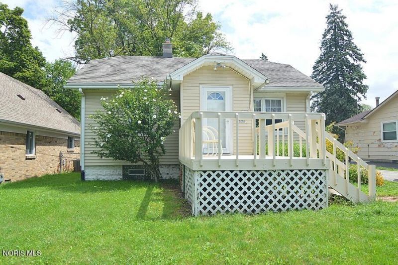 5124 Selma Street, Toledo, OH 43613 Main Photo
