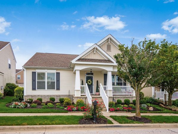 4635 Sahalee Drive , Grove City, OH 43123