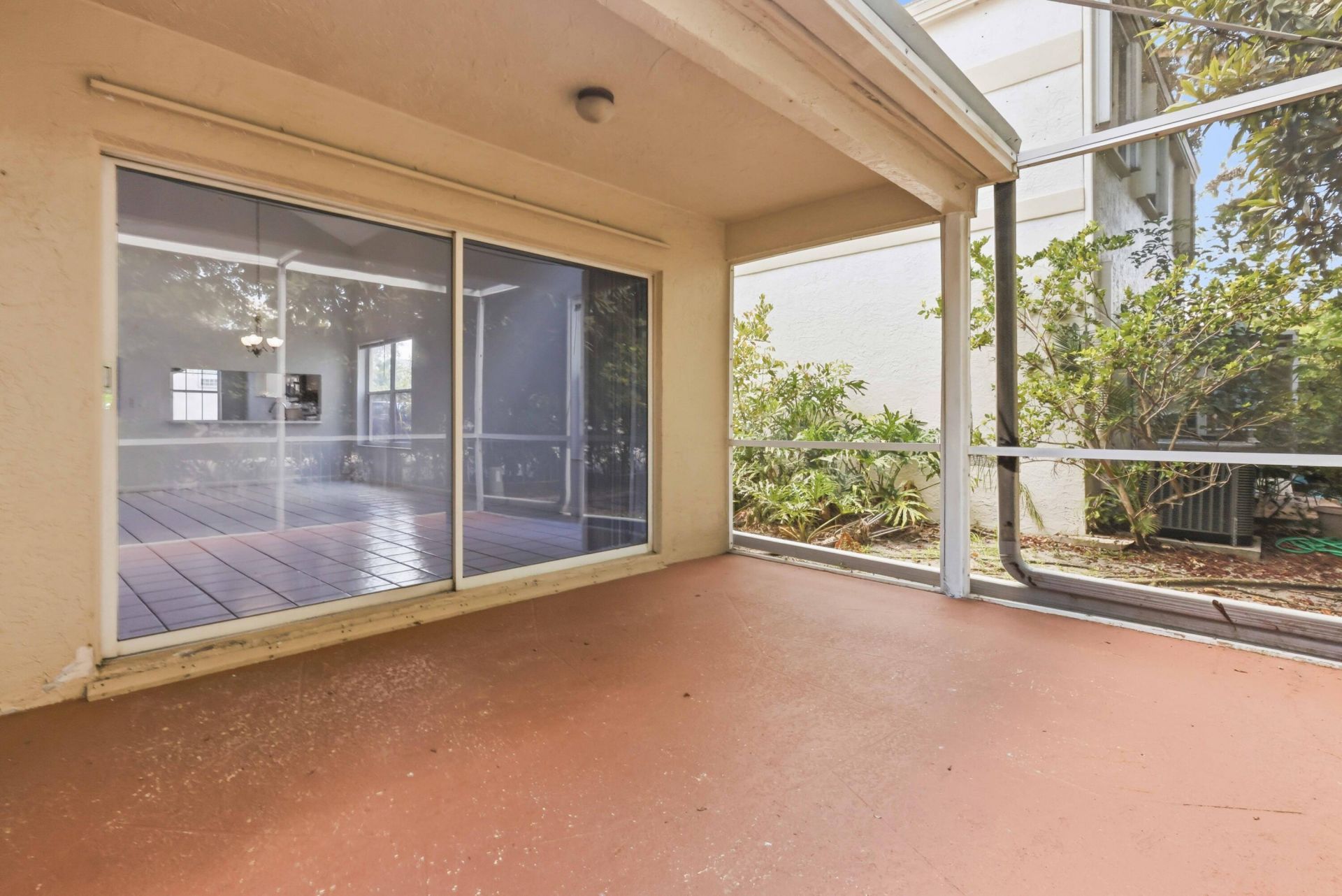 9516 NW 8th Circle, Plantation, FL 33324 Photo