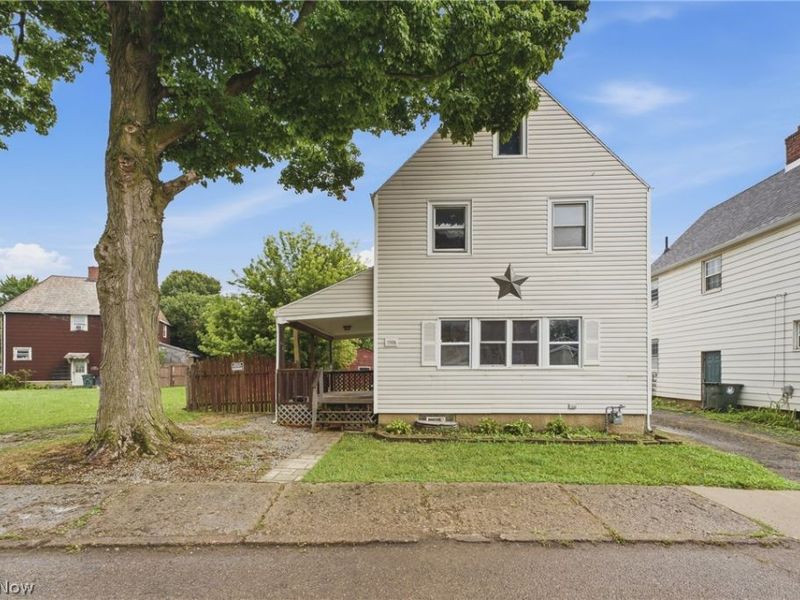 1306 Roslyn Avenue SW, Canton, OH 44710 Photo 2