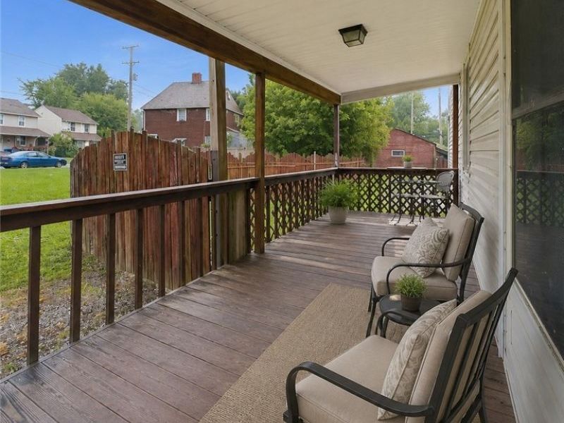 1306 Roslyn Avenue SW, Canton, OH 44710 Photo 3