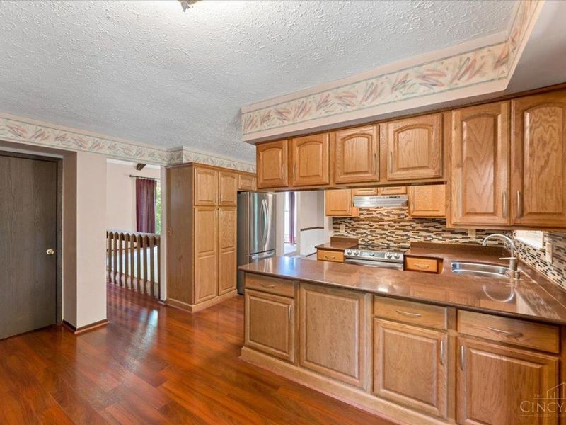 1674 Foxwood Trail, Miami Township, OH 45140 Photo 19