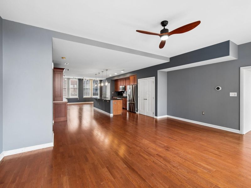 145 N High Street, Unit 301, Columbus, OH 43215 Photo 2