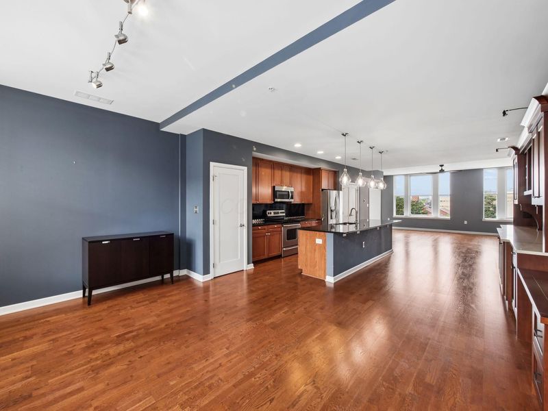 145 N High Street, Unit 301, Columbus, OH 43215 Photo 3