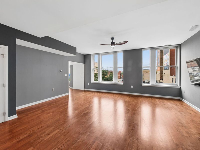 145 N High Street, Unit 301, Columbus, OH 43215 Photo 5