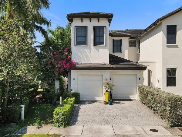 22405 SW 102nd Ave , Miami, FL 33190