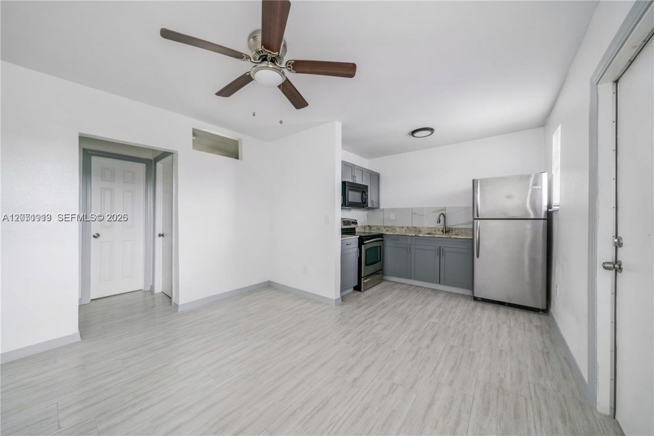 1281 NW 61st St, Unit 31, Miami, FL 33142 Photo