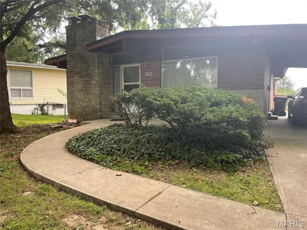 7222 Boellner Drive, Hazelwood, MO 63042